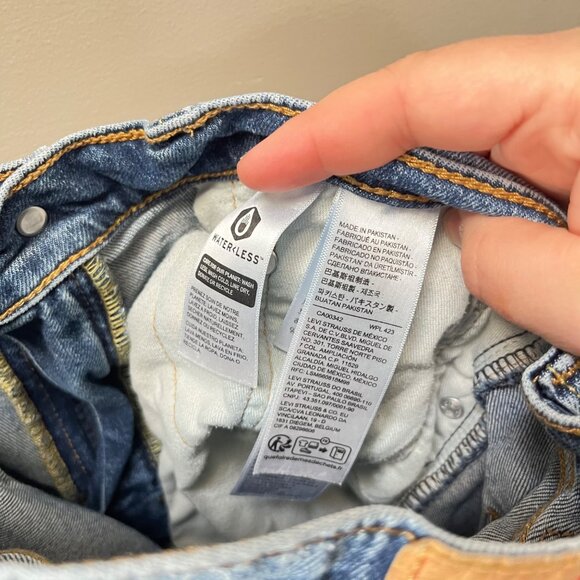 Levis Mens 502 Jeans W33 L30 Medium Wash Denim - Picture 5 of 5